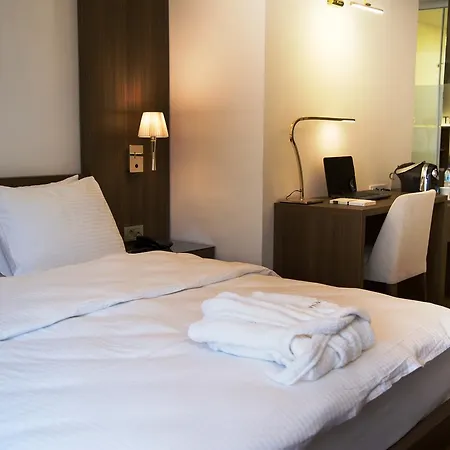 Tn&co Exclusive Cip And Primeclass (adults Only) ホテル