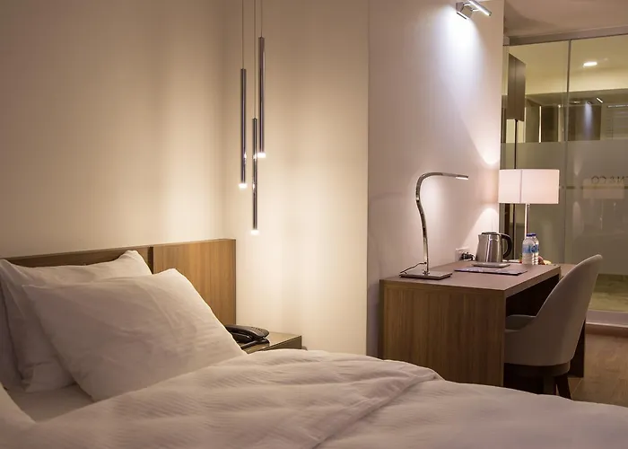 Tn&co Exclusive Cip And Primeclass (adults Only) 호텔 3*