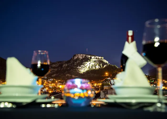 Tn&co Exclusive Cip And Primeclass (adults Only) 호텔 3*